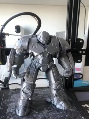 Iron Man Hulkbuster Zırhı Heykeli