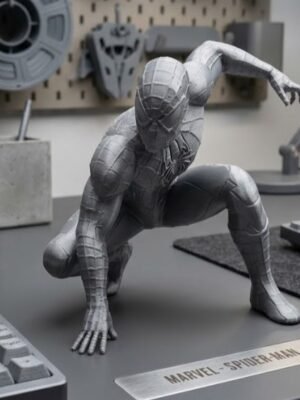 Spider-Man Çömelme Pozisyonu Metalik