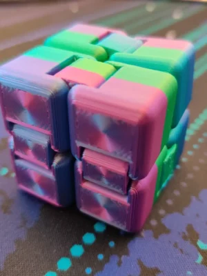 Yet Another Fidget Infinity Cube V2 3D Baskı Modeli — Fidget Oyuncak