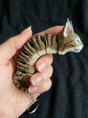 Articulated Cat Keychain Flexible Fidget Kitty Print In Place Cat Charm 3D Baskı Modeli — Fidget Oyuncak