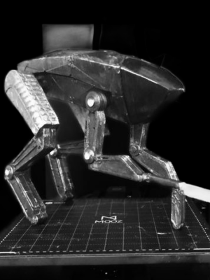 Black Mirror Metalhead Robot Köpek