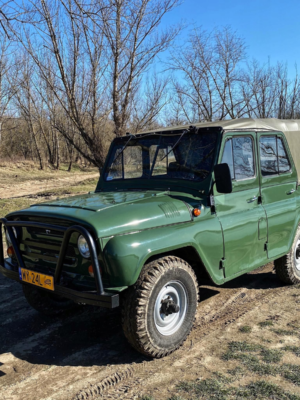UAZ-469 Sovyet Askeri Jip 1:100 Ölçek 3D Baskı STL