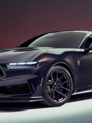 Ford Mustang 2024 Dark Horse 1:35 Ölçek