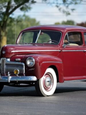 1942 Ford V8 Super Deluxe Tudor Sedan